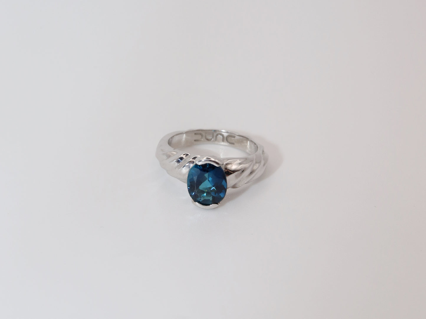 INDICOLITE RING