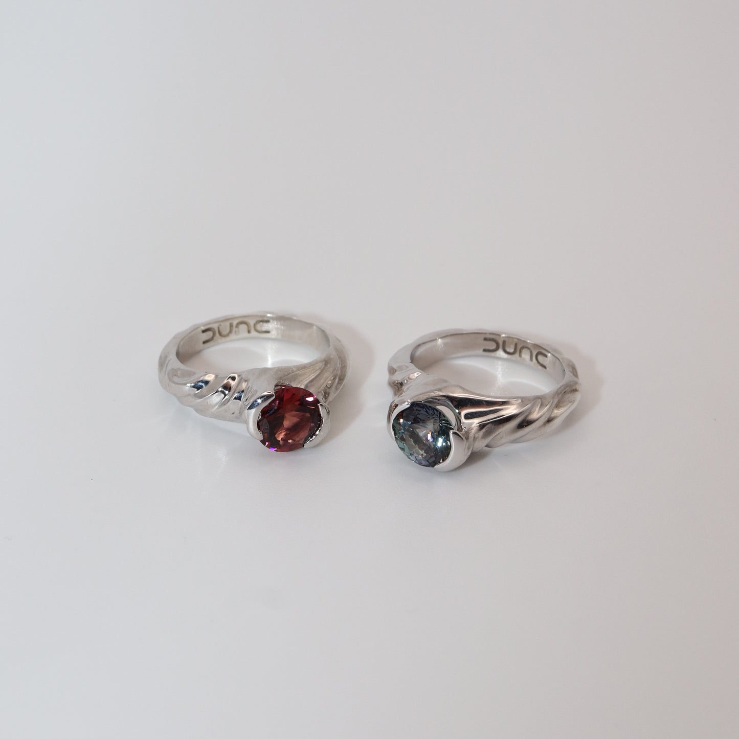 SWIRL TANZANITE RING