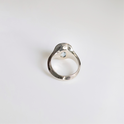ANILLO DE AGUAMARINA OVALADO