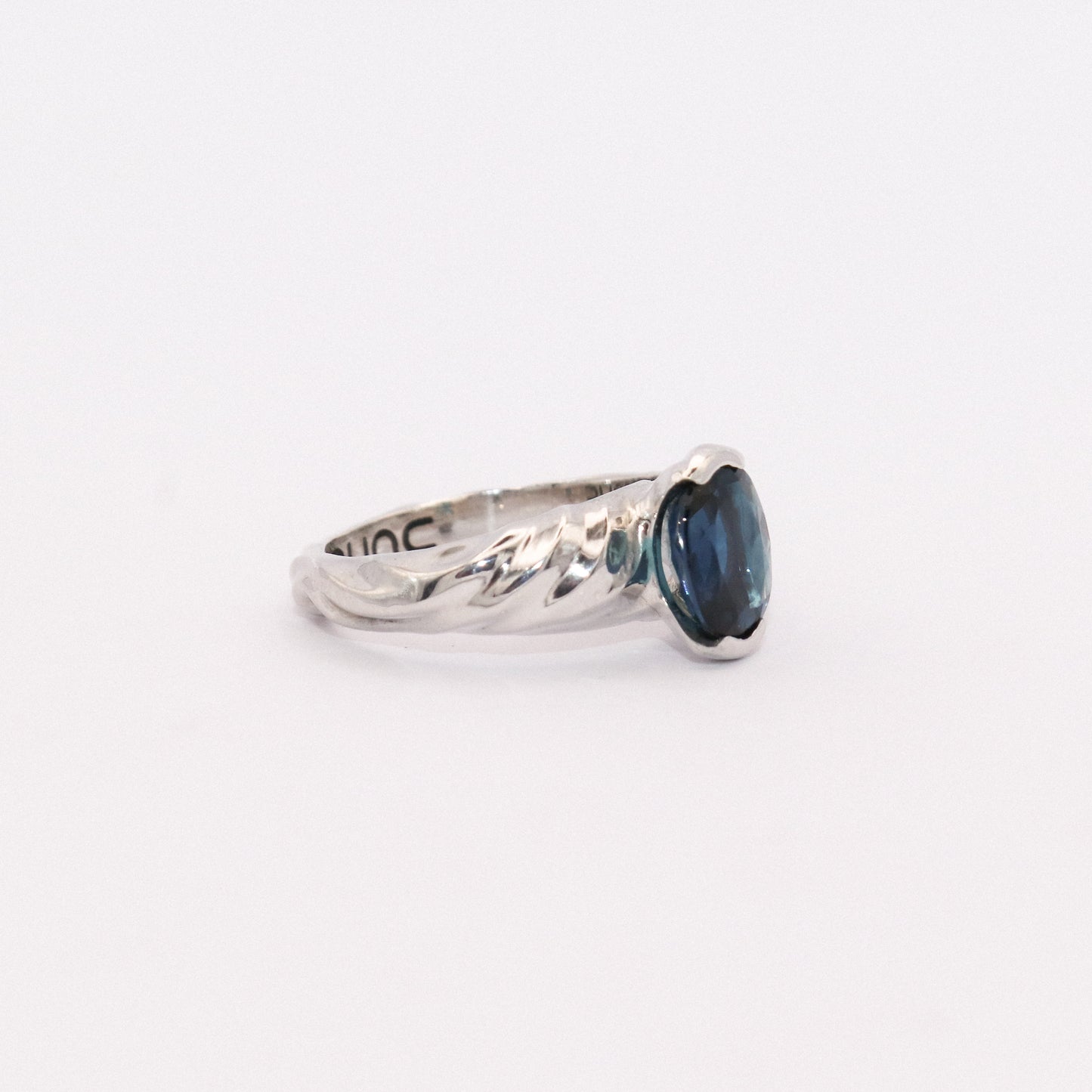 ANILLO DE INDICOLITA