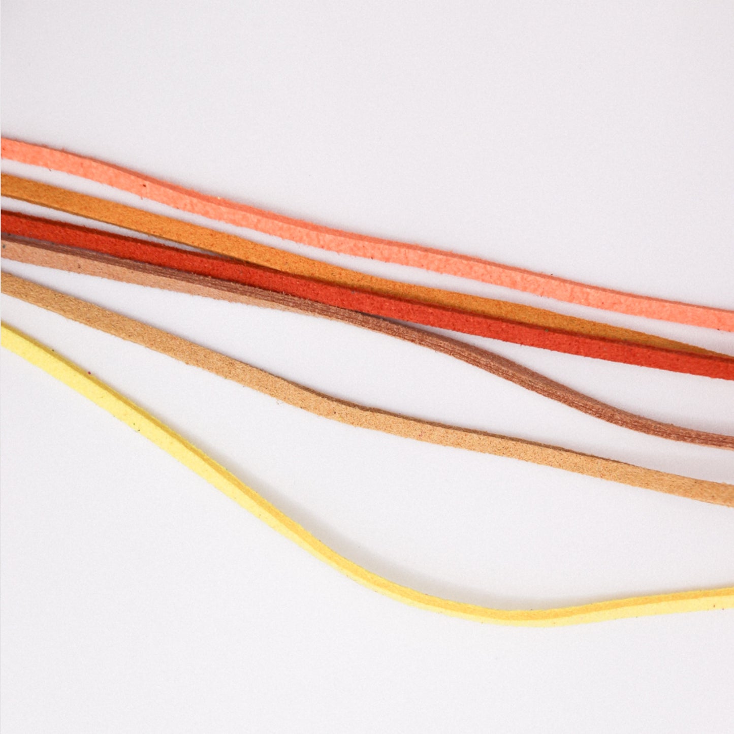 Cordón de gamuza de 3 mm
