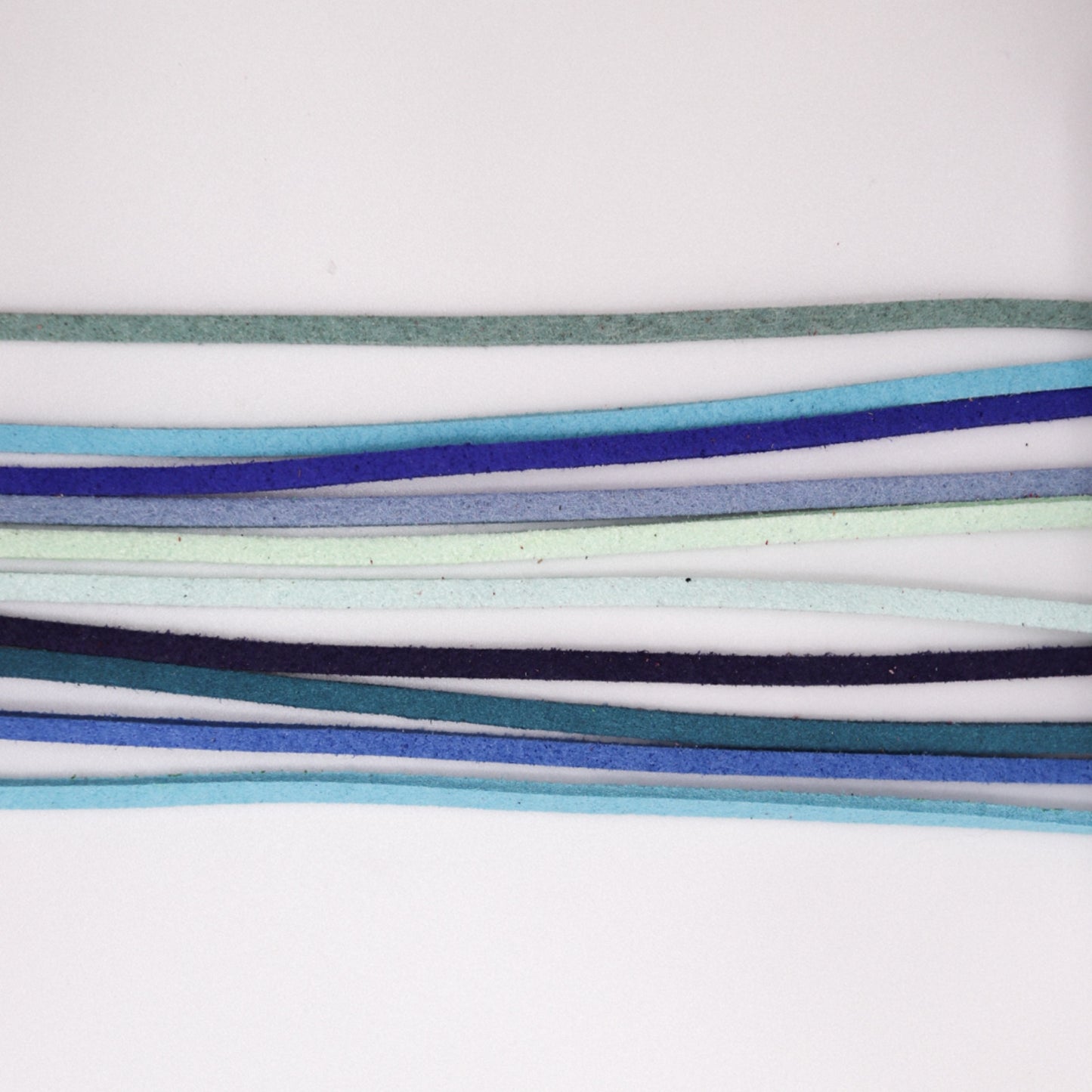 Cordón de gamuza de 3 mm